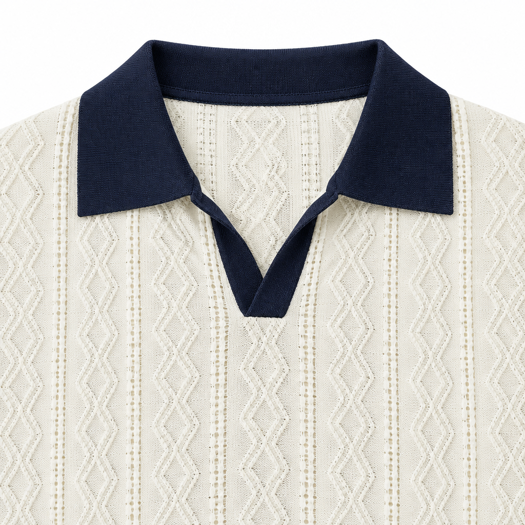 Dettaglio collo navy della Polo Soft jacquard